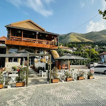 Hotel Piccolino, Shiroke ホテル Široka