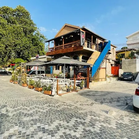 Hotel Piccolino, Shiroke