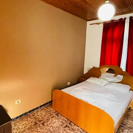 Hotel Piccolino, Shiroke Široka